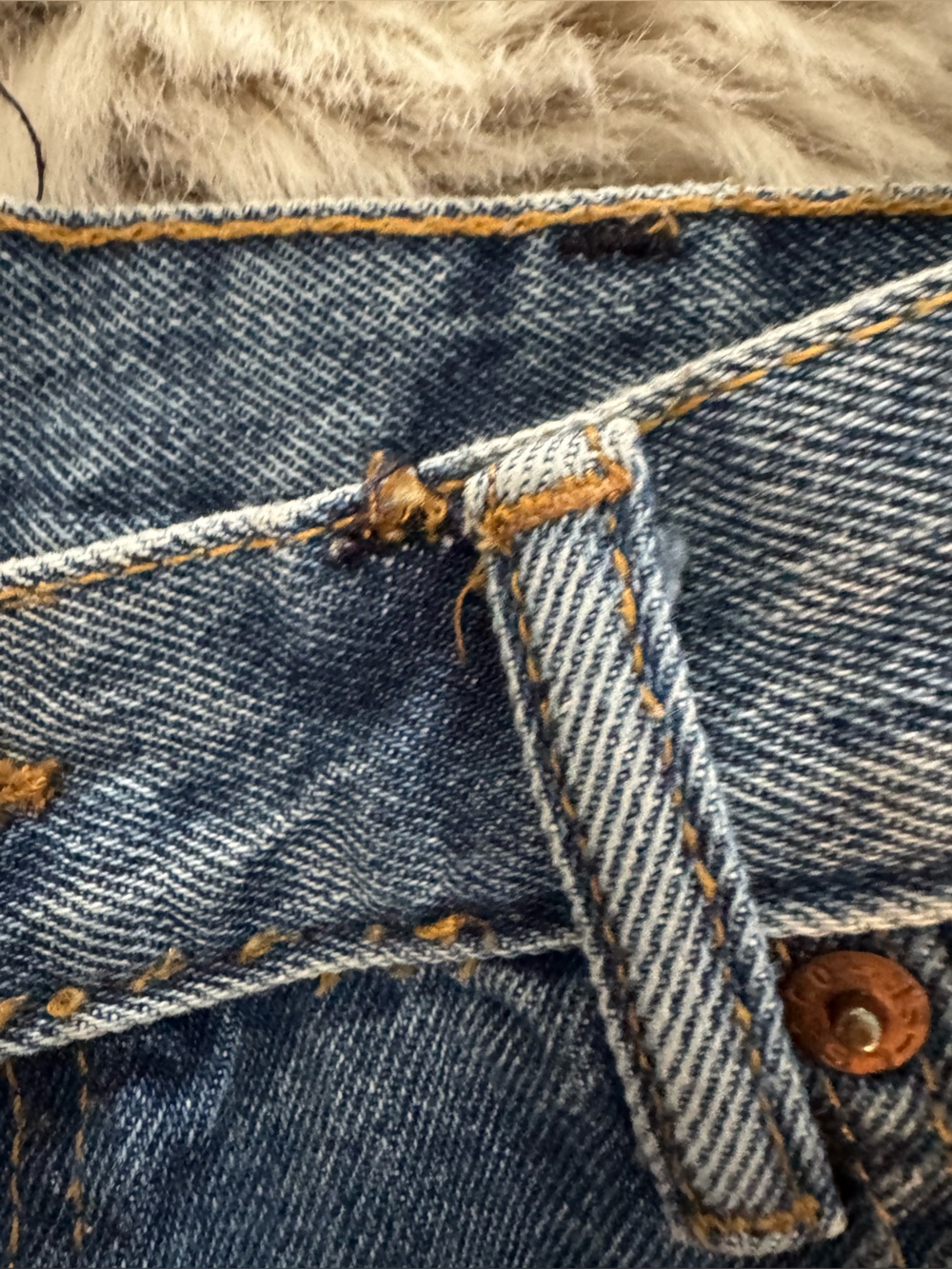 Levi’s Distressed Denim Cut Off Shorts |26 - Picture 7 of 10